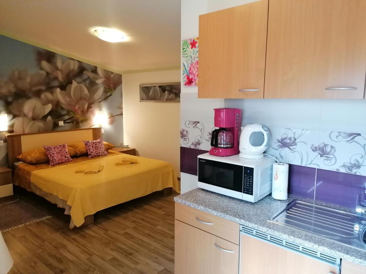 Rooms Katarina Kadumi Εξωτερικό φωτογραφία