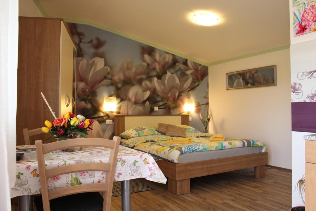 Rooms Katarina Kadumi Εξωτερικό φωτογραφία
