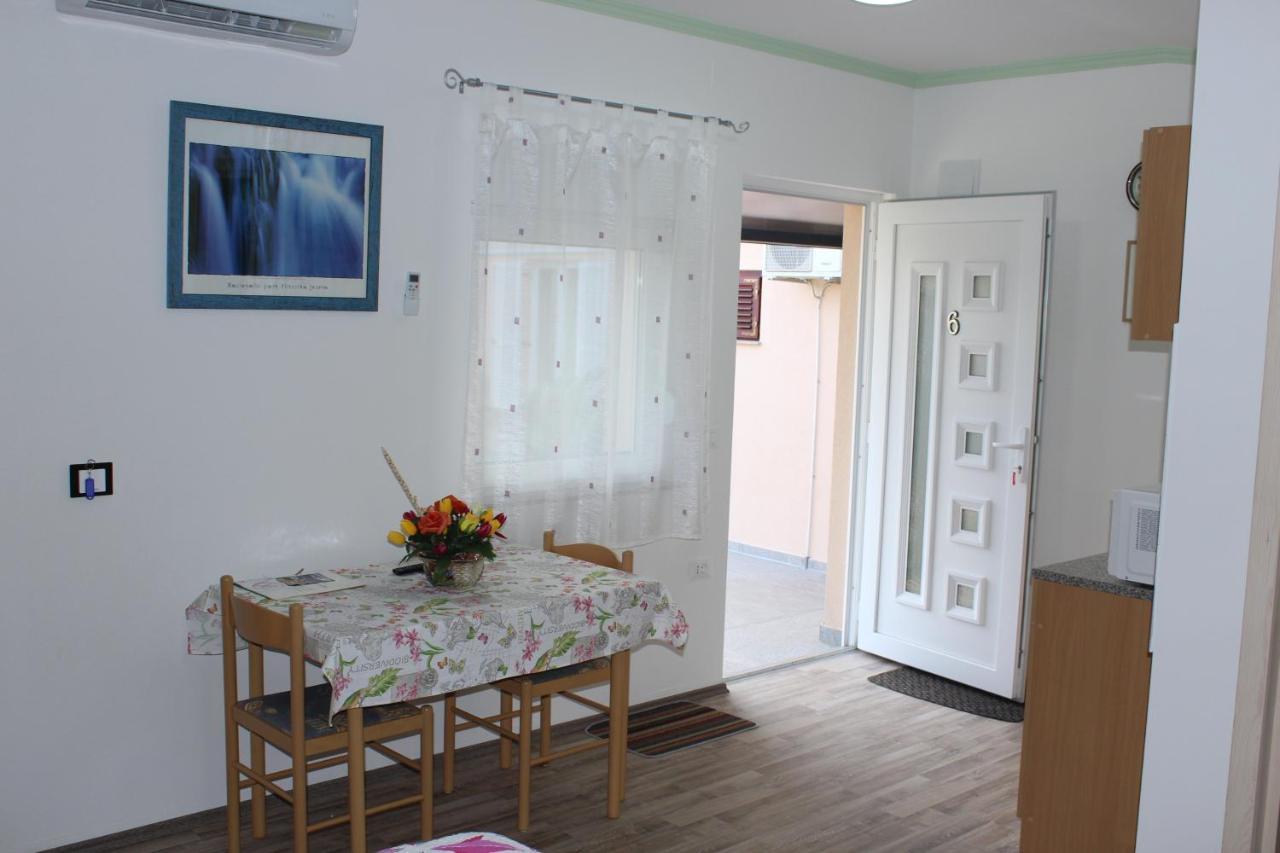 Rooms Katarina Kadumi Εξωτερικό φωτογραφία